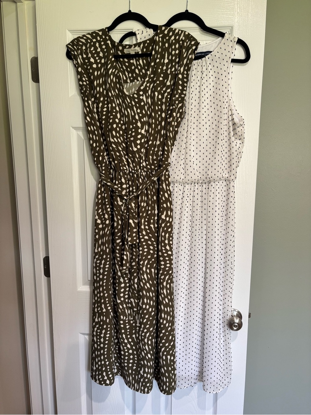 Bundle of two sleeveless dresses.